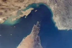تنگه هرمز تحت حاکمیت جمهوری اسلامی ایران است 