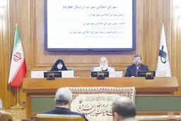 وزن‌کشی مخالفان و موافقان شهردار
