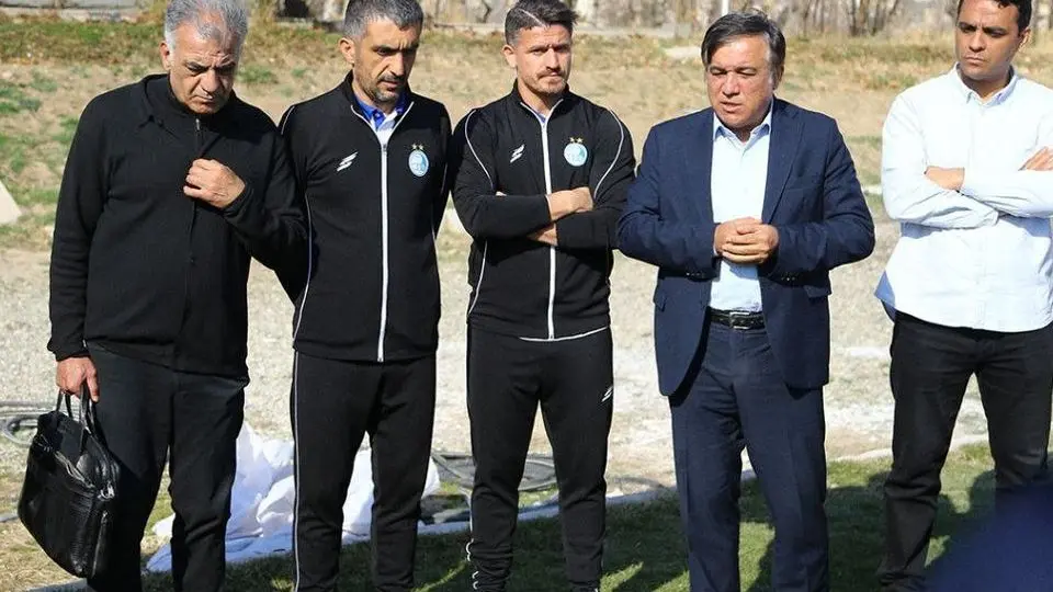 روزگار شکرآب استقلال