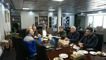 روایت نزدیک از واقعیت‌های تولید