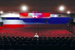 خزاعی: در خیلی از  استان‌ها  سینما  داریم ولی  مخاطب  نداریم