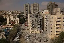 بی‌بی در آستانه سقوط؟
