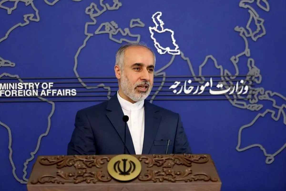 وزارت خارجه: حضور ناوگان نظامی آمریکا در منطقه را ارزیابی می‌کنیم

