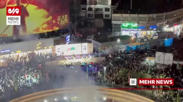 تصاویری از نورافشانی جشن میلاد پیامبر در میدان انقلاب