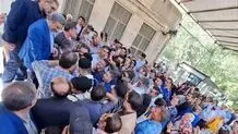 نجات معجزه‌آسای احمدی‌نژاد از دست هوادارانش؛ بادیگاردها و یاران محمود احمدی‌نژاد در روز ثبت‌نام انتخابات ۱۴۰۳/ ویدئو و تصاویر