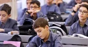 دانش آموزان موسیان دسته جمعی ترک تحصیل کردند؟