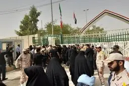 ازدحام جمعیت در مرز خسروی مشکل‌ساز شد