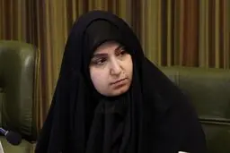 عکس‌هایی که ایسنا از دختر سردار سلیمانی در اولین جلسه علنی شورای شهر پس از جنگ منتشر کرد