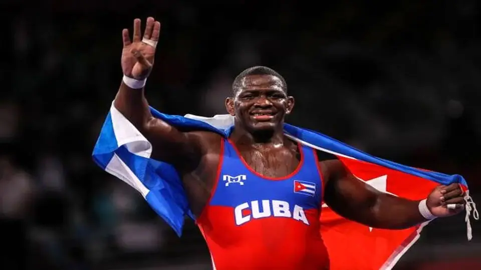 غول هاوانا  در  اندیشه پنجمین طلای المپیک