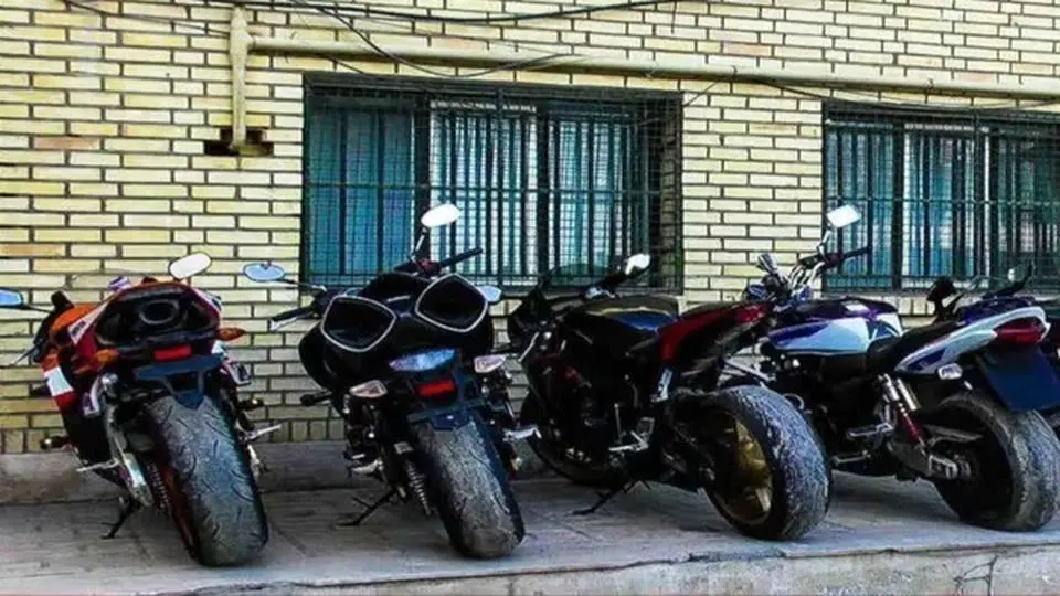 دادستان قشم: خروج موتور بدون بررسی مدارک از قشم ممنوع شد