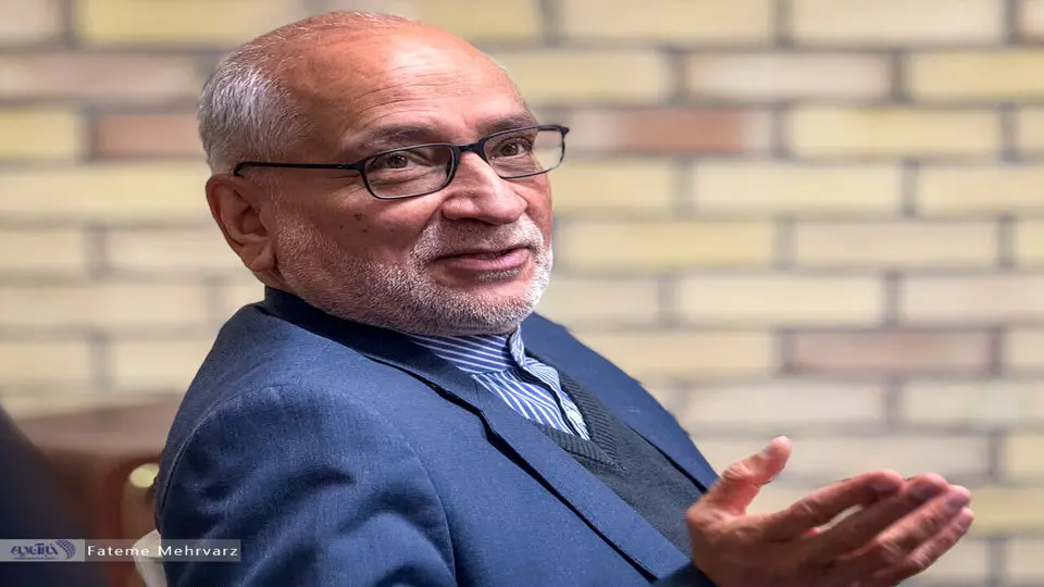 انتقاد روزنامه اصولگرا از اظهارات اخیر حسین مرعشی: مذاکره با امریکا مشکلی را حل نمی کند