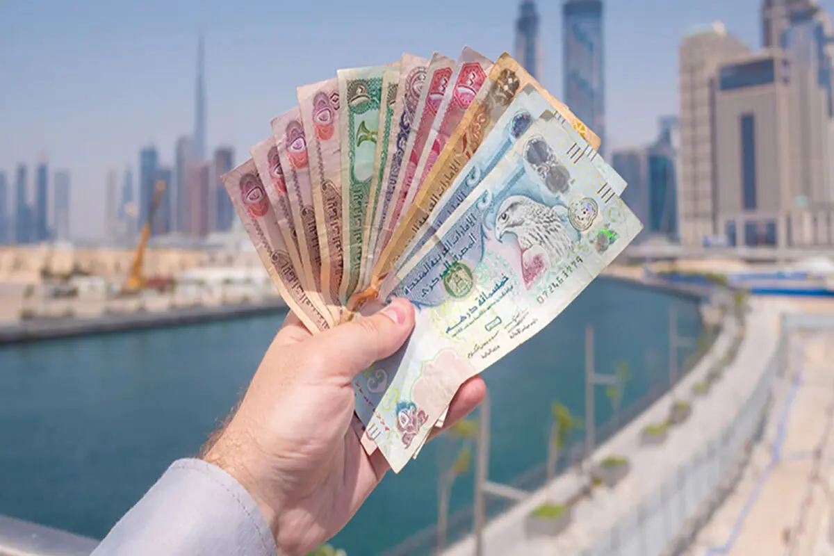 قیمت درهم امارات امروز جمعه ۲۲ فروردین ۱۴۰۴ + جدول
