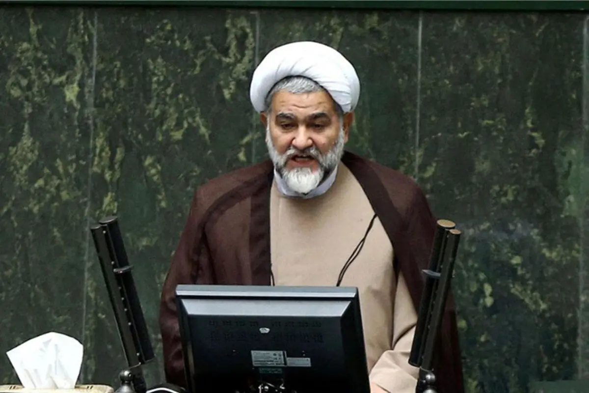 نماینده مجلس: رئیسی بگوید ناخن افرادی که پول برمی‌دارند را بکشند!/ «رفیق بازی» از مشکلات دولت رئیسی است