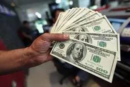 قیمت دلار فردایی؛ دوشنبه ۲۷ مرداد ۱۴۰۴/قیمت دلار برگشت