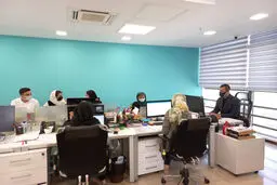 برای تأمین کالاهای اساسی با کارخانه‌ها رایزنی کرده‌ایم