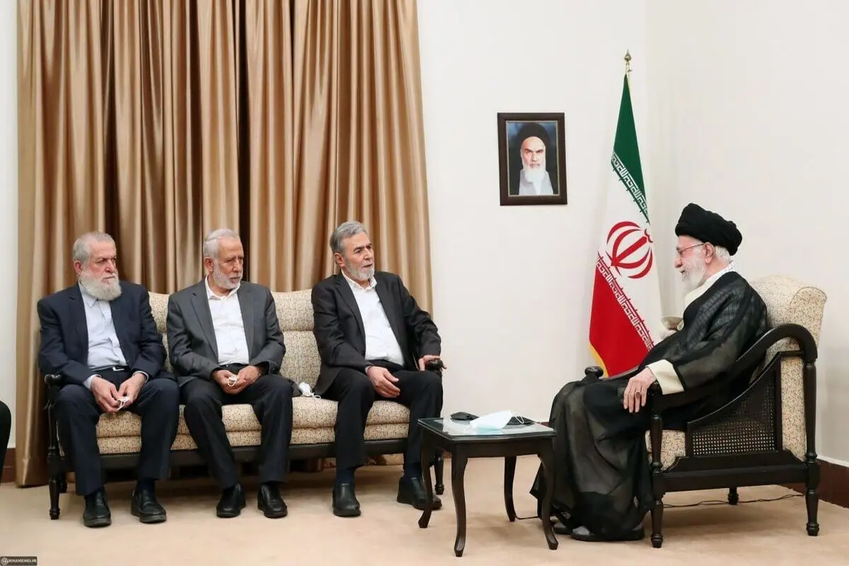 رهبر انقلاب در دیدار دبیرکل جهاد اسلامی فلسطین: رژیم صهیونیستی اکنون در موضع انفعال قرار دارد

