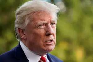 ترامپ: ایران برای توافق «منصفانه و عادلانه» پای میز مذاکره بیاید!

