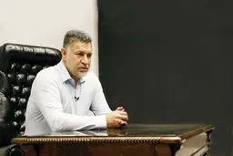 علی دایی مهاجرت نمی‌کند
