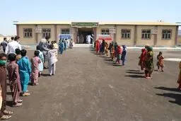 بسیاری از دانش‌آموزان سیستا‌ن و بلوچستان به جای رفتن به دانشگاه روانه گورستان شده‌اند