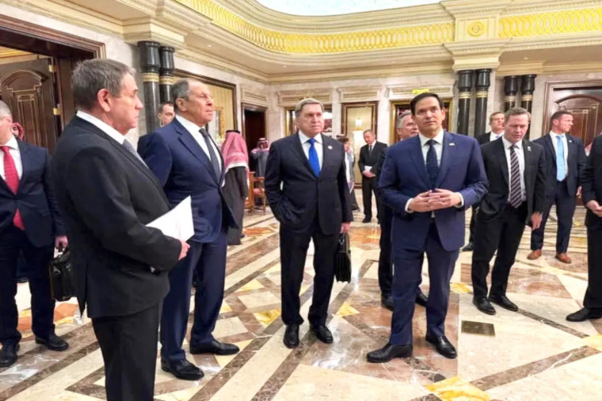 گام اول در ریاض‌، شکاف در پاریس
