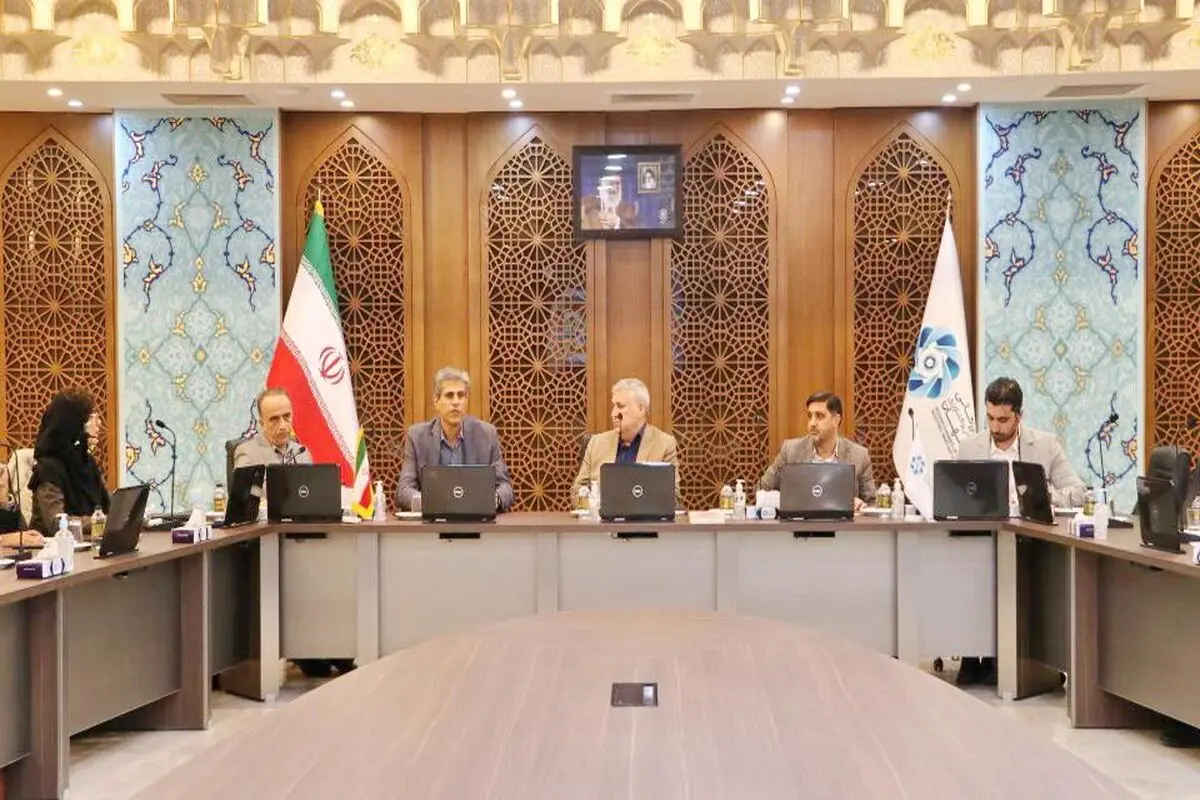 برخی قوانین مالیاتی و ارزی سنگ‌اندازی در راه تولید و صادرات است