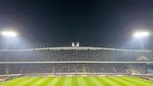 شور و حال هواداران حاضر در ورزشگاه آزادی قبل از بازی استقلال برابر النصر/ ویدیو