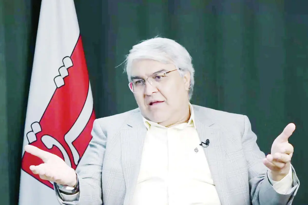 
خودروسازان گرفتار 
در چنبره منافع سیاسیون
