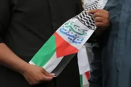 روزنامه جمهوری اسلامی: چرا دولت با همه شعارهای پر زرق و برق نتوانست به مردم غزه کمک غذایی و دارویی ارسال کند؟

