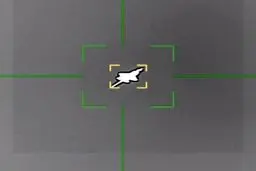 سومین جنگنده دشمن متخاصم در آسمان مرکزی ایران مورد اصابت قرار گرفت 