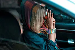 نسخه جدید کیهان برای مسئولان؛ حجت تمام است که با اقلیت هنجارشکن بی‌حجاب برخورد کنید؛ آن هم برخورد عبرت آموز

