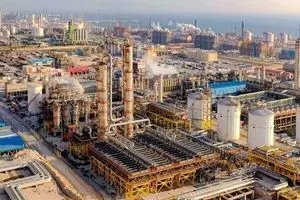 ۷۰ درصد کارکنان پتروشیمی  دورکار شدند / ساعت کار از امروز شنبه ۲۰ تیر  تغییر کرد 