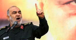 فرماندهان ارشد در منزل شهید سلامی+ عکس