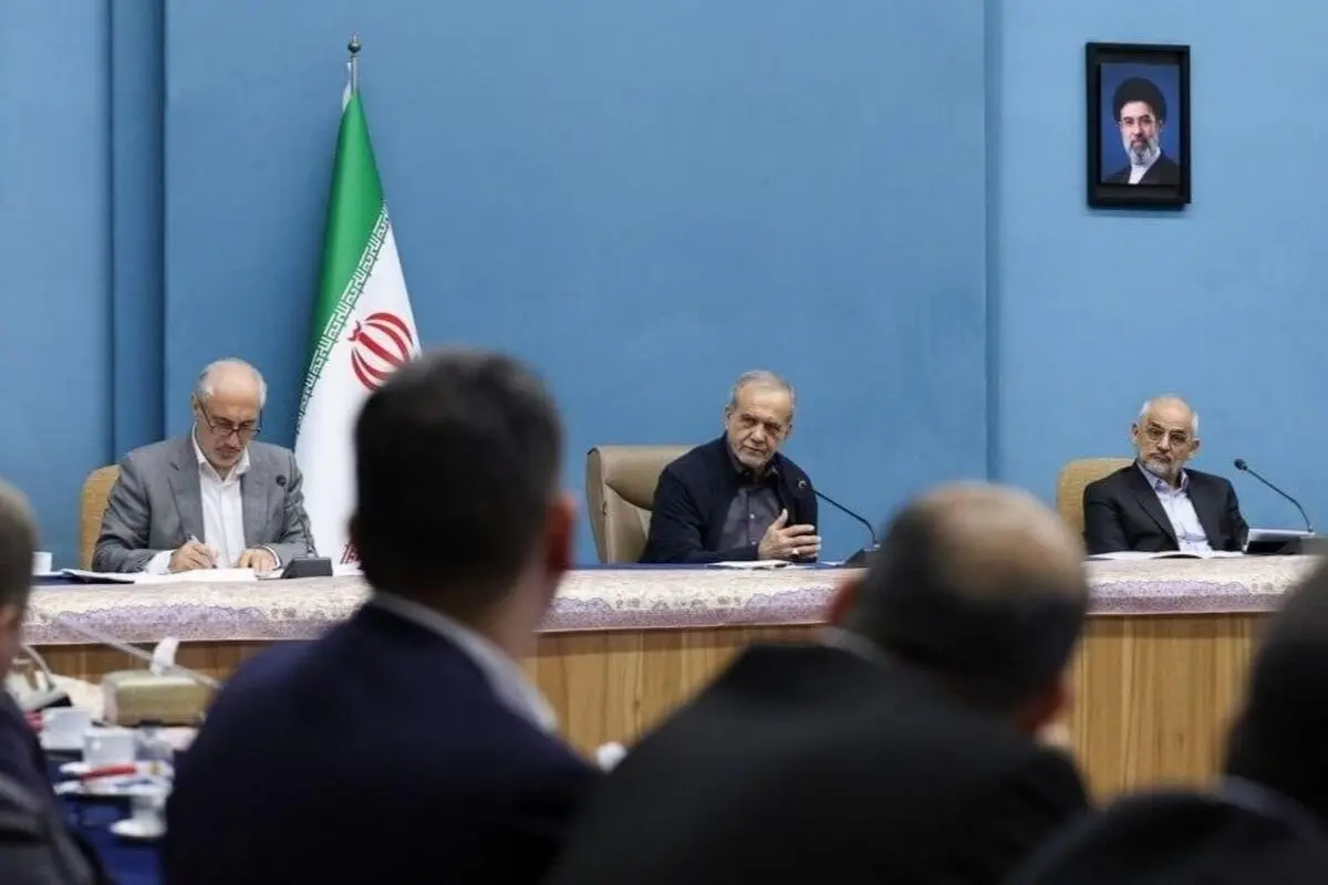 پزشکیان: موانع فعالیت کسب‌وکارها و تولیدکنندگان را برطرف می‌کنیم