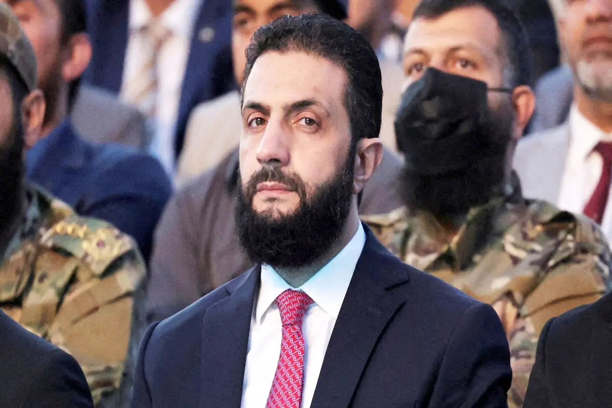 از  تروریستی شناخته‌شده  تا  خروج  از  لیست سیاه جولانی در کاخ سفید