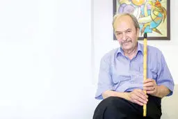 بشنو از نی  چون حکایت می‌کند

