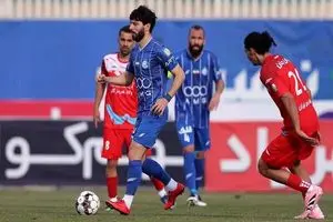 ستاره استقلال جراحی شد