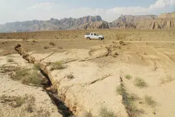 خاک، خسته  از  فرسایش