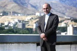 کنایه محمد مهاجری به عذرخواهی دیرهنگام رئیس سازمان صداوسیما از قاضی زاده هاشمی /کلید اتاق‌تان را به نگهبان بدهید و خلاص!

