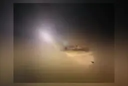 ارتش از حمله به پایگاههای آمریکا در بحرین خبر داد / مخازن سوخت ،آشیانه هواپیماهای آمریکا و چند پل مورد هدف قرار گرفت 