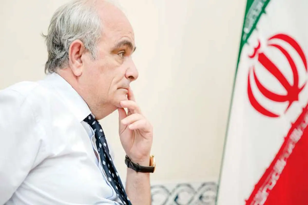 پایان کار یک سفیر جنجالی
