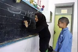 «هراس از بی‌کاری ناگهانی» چالش امروز معلمان خرید خدمتی
