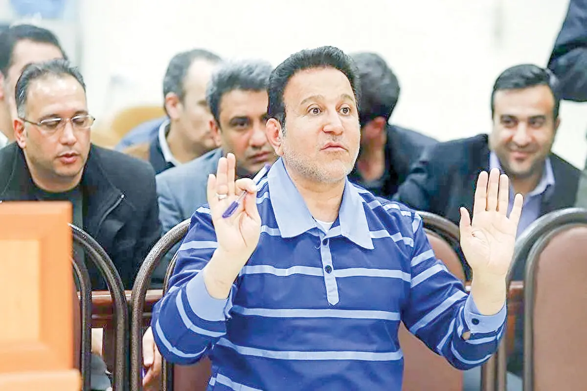 معمای حسین هدایتی
