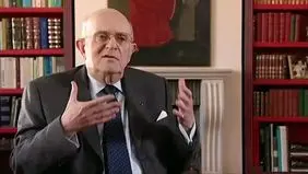  وزیر کابینه هویدا درگذشت؛ هوشنگ نهاوندی که بود؟