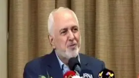 گاف ظریف هنگام خواندن شعر حافظ + ویدئو