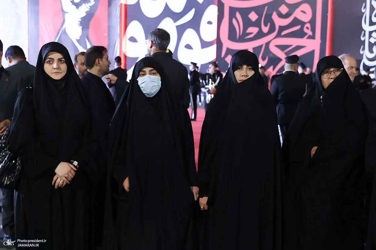 حضور زینب سلیمانی و دختر مسعود پزشکیان در استقبال رسمی از پیکر مطهر رهبر شهید در عراق + عکس