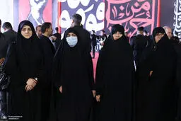 حضور زینب سلیمانی و دختر مسعود پزشکیان در استقبال رسمی از پیکر مطهر رهبر شهید در عراق + عکس
