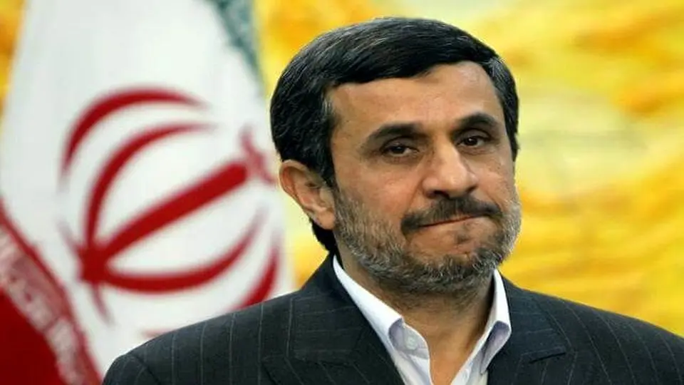 حمله به احمدی نژاد از سوی رسانه اصولگرا 