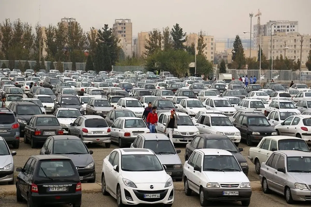 تکمیل ظرفیت پارکینگ‌های نمایشگاه تا اطلاع ثانوی/ شهروندان با خودروی شخصی مراجعه نکنند