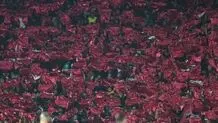 یک استادیوم علیه درویش شعار دادند