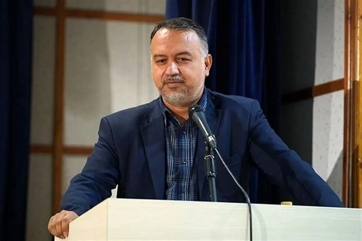 در روز اول ۳۳ نفر از جمله ۲  خانم برای ثبت نام در انتخابات به ستاد انتخابات آمدند